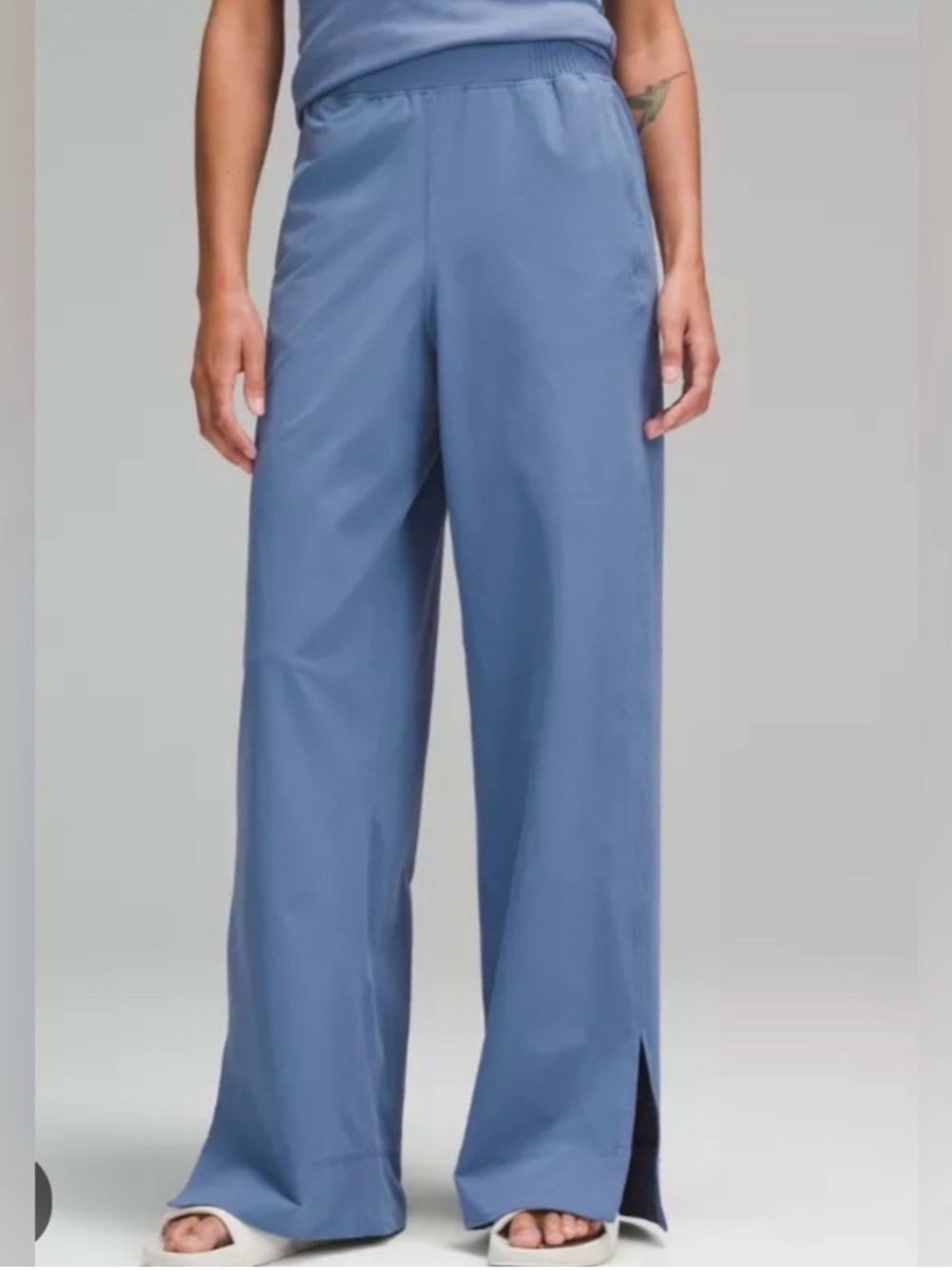 Lululemon stretch woven high rise wide leg pant